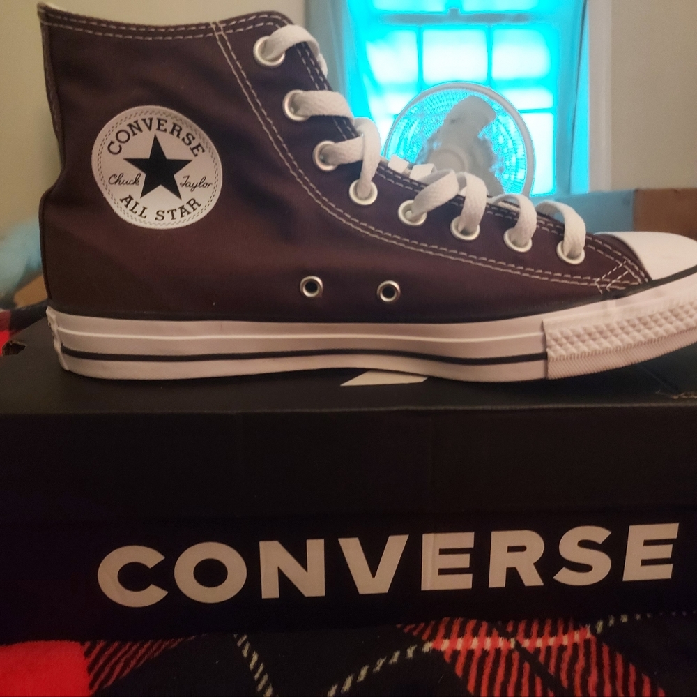 Converse Chuck Taylor Hi-Tops